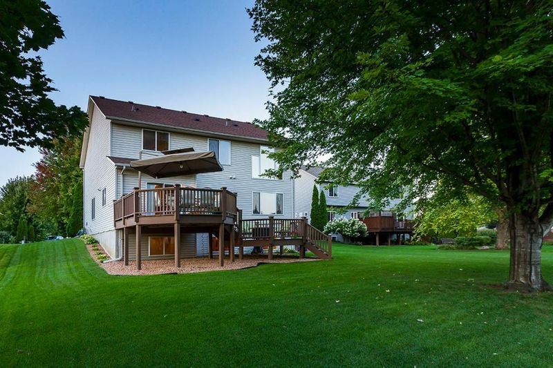 2096 Alden Ave, Shakopee, MN 55379