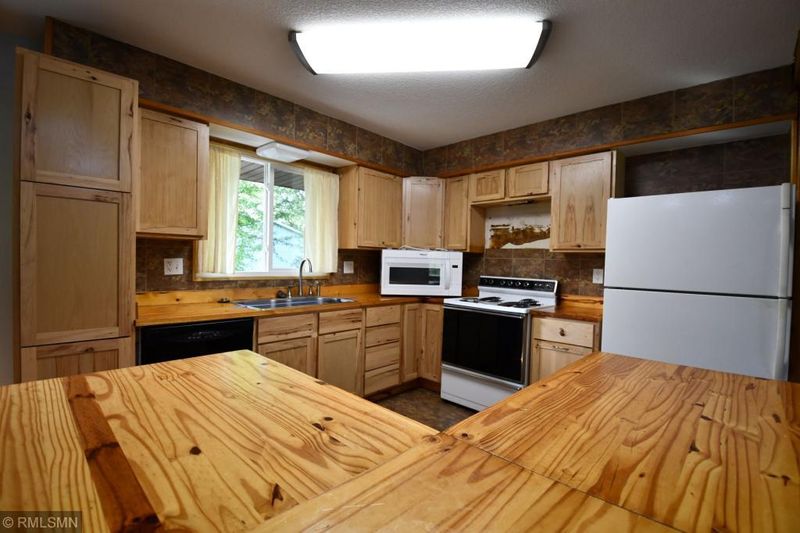 21685 Healy Ave N, Forest Lake, MN 55025