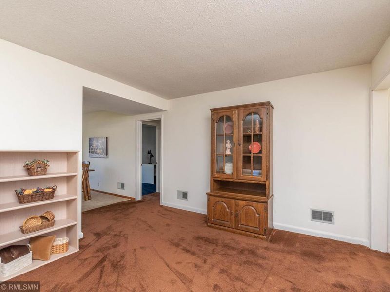 7538 Garfield Ave, Richfield, MN 55423