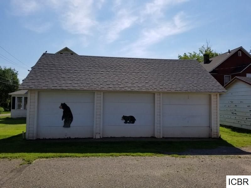 205 Powell Ave, Coleraine, MN 55722