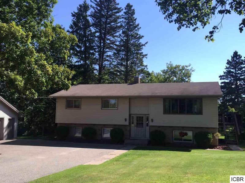 304 Gunn St, Coleraine, MN 55722