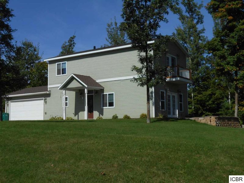 101 Eagle Dr, Coleraine, MN 55722