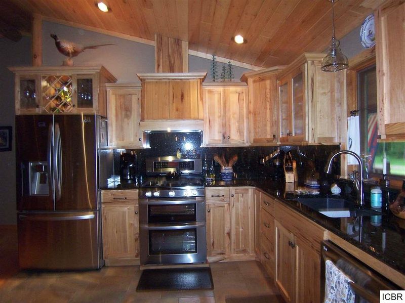42239 Forestry Rd, Bovey, MN 55709
