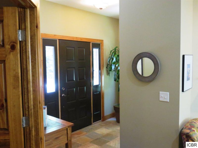 122 White Spruce Ln, Coleraine, MN 55722