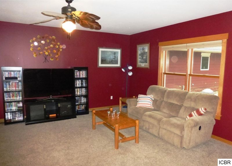 106 N Birch Ln, Coleraine, MN 55722