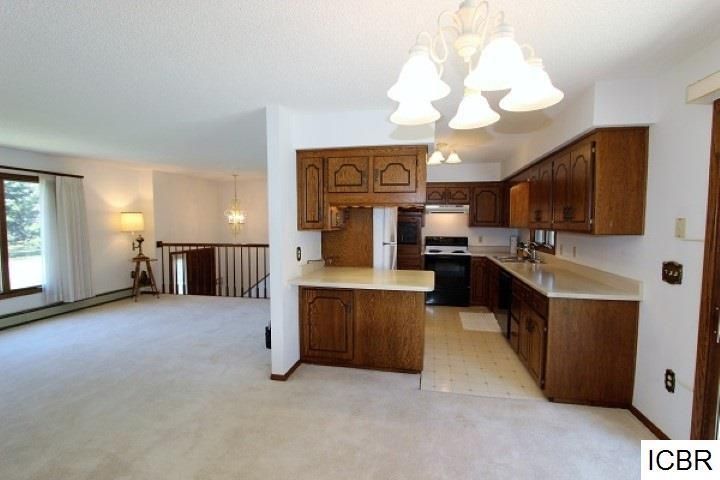 524 SW 12th Ave, Grand Rapids, MN 55744
