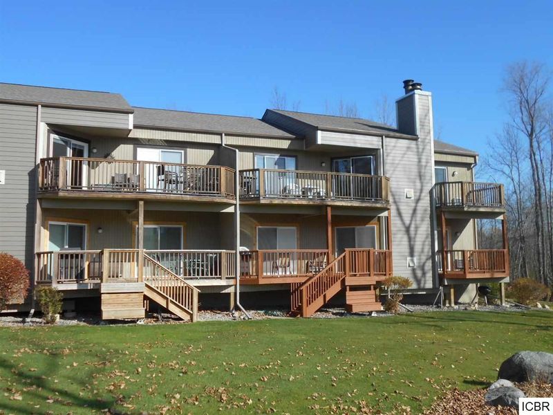 538 Quadna Rd, Hill City, MN 55748