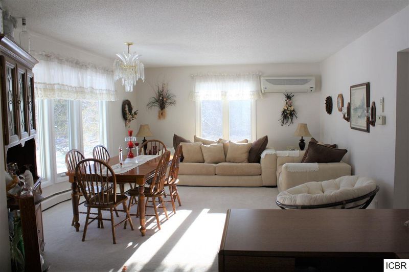 342 SE Henrietta Ave, Hill City, MN 55748