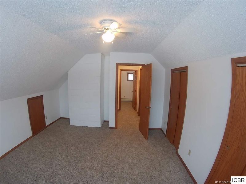 902 NW 6th Ave, Grand Rapids, MN 55744