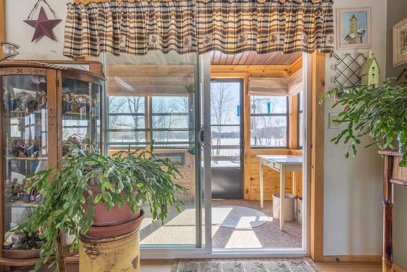 33862 N Shamrock Rd, Bovey, MN 55709