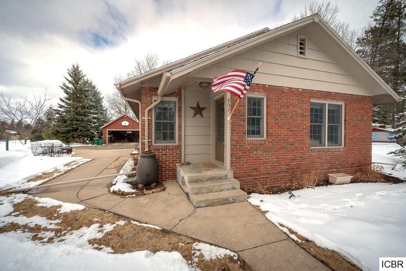 807 SE 5th St, Grand Rapids, MN 55744