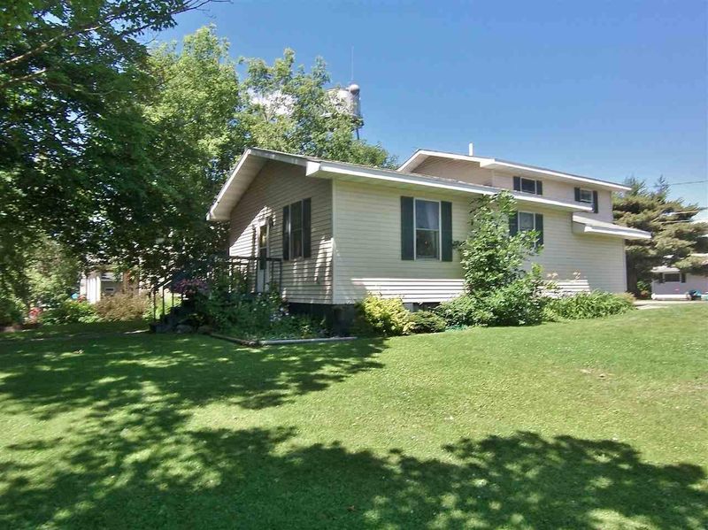 401 Mitchell St, Coleraine, MN 55722