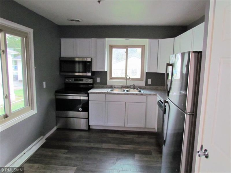 820 10th Ave NE, Brainerd, MN 56401