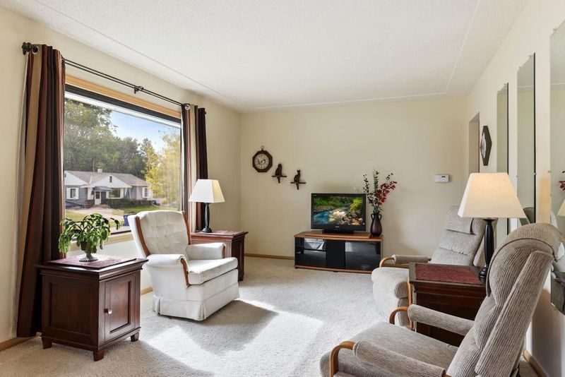 1705 Wilson Ave, Saint Paul, MN 55106