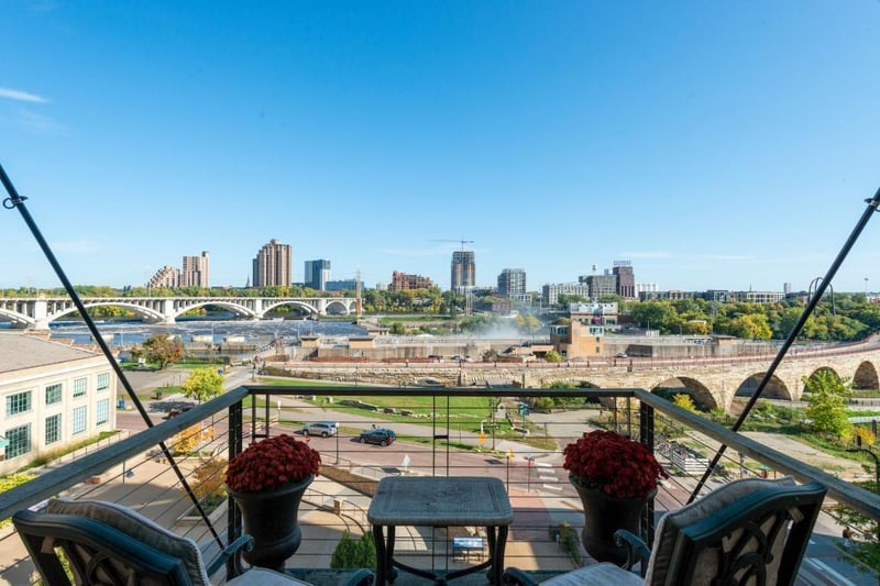 150 Portland Ave #601, Minneapolis, MN 55401