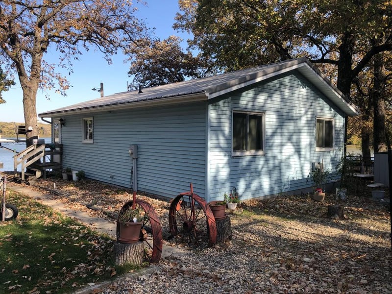 24 Eastlick Trl, Tracy, MN 56175