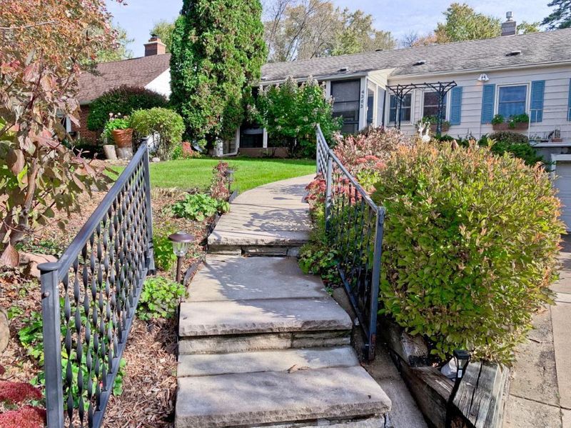 4363 Dart Ave, Saint Louis Park, MN 55424