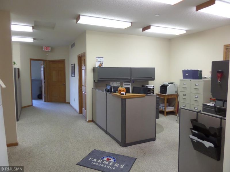 8617 Eagle Point Blvd, Lake Elmo, MN 55042