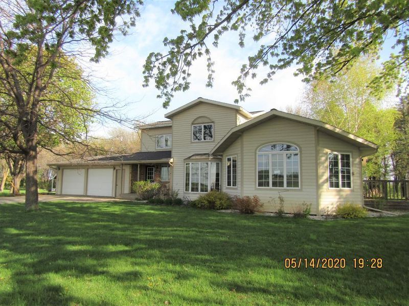 3972 230th Ave, Clarkfield, MN 56223