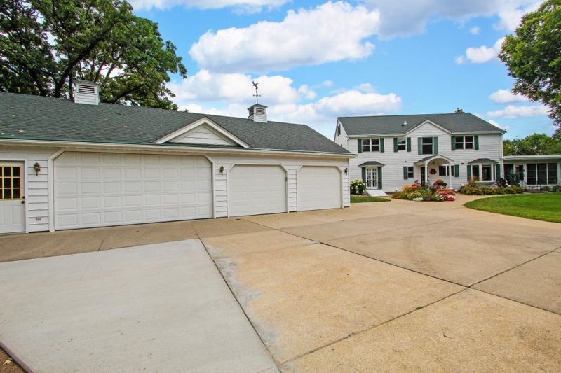 34953 Burr Oak St, Frontenac, MN 55026