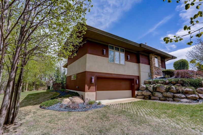 14845 Wilds Pw NW, Prior Lake, MN 55372