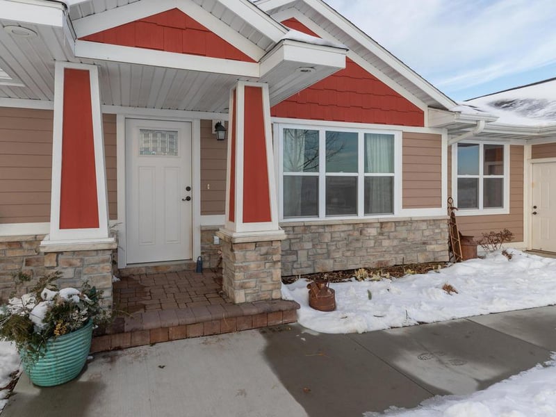 7049 County 24 Rd NE, Elgin, MN 55932