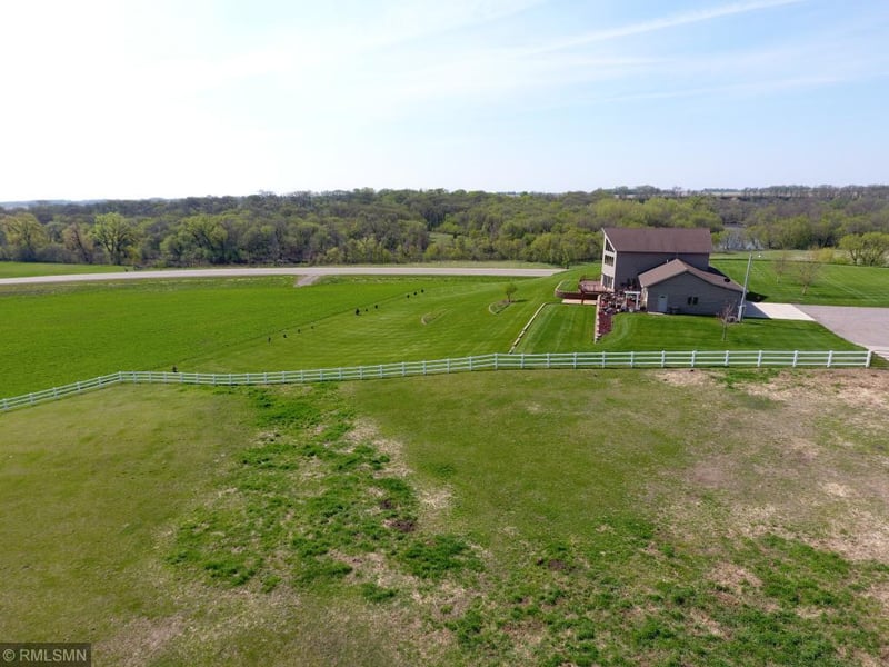 2322 365th Ave, Montevideo, MN 56265