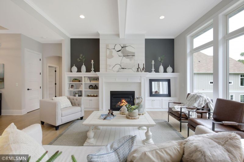 6510 Hawks Pointe Ln, Excelsior, MN 55331