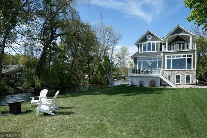 15 Mound Ave, Excelsior, MN 55331