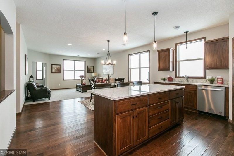 10282 74th St, Otsego, MN 55362