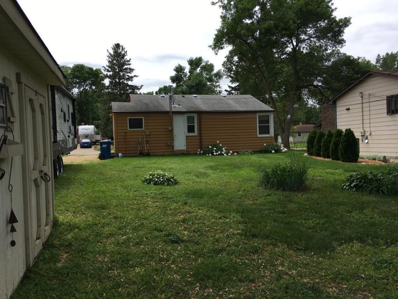 2291 Holloway Ave E, North Saint Paul, MN 55109