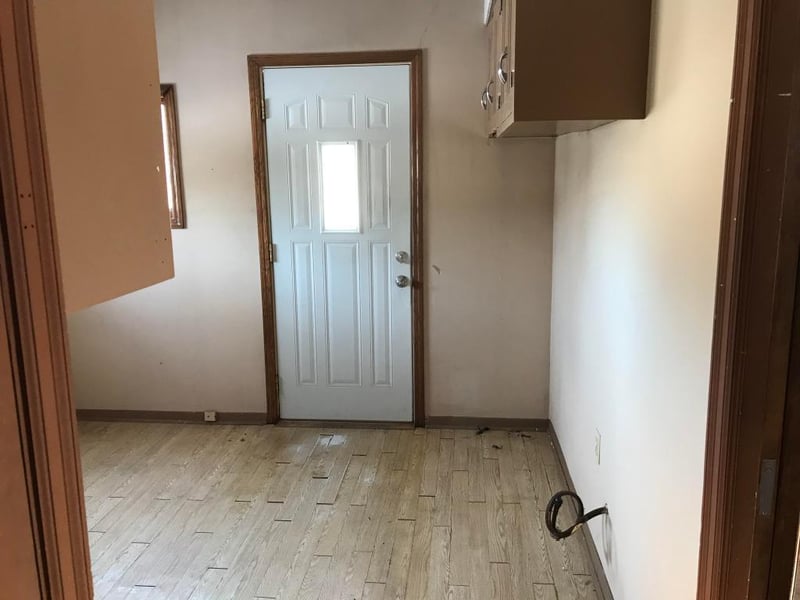 2291 Holloway Ave E, North Saint Paul, MN 55109