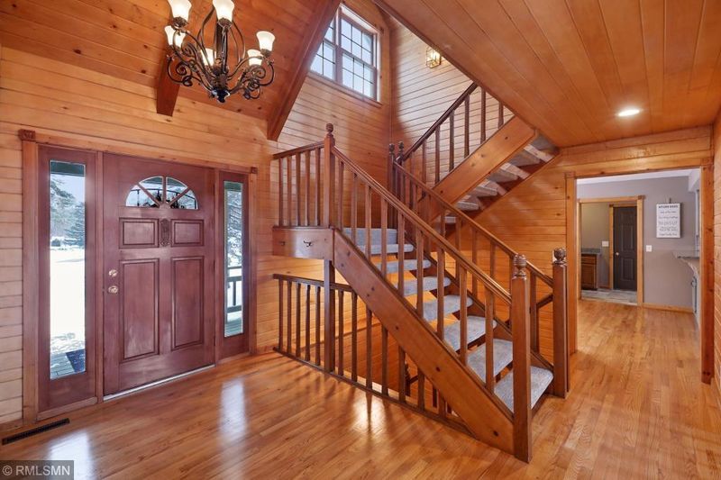 3236 Eldorado Trl W, Minnetonka, MN 55305