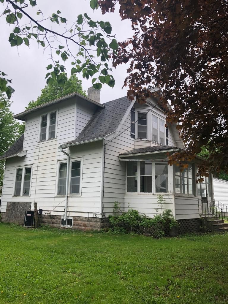 329 Aspen Ave S, New Richland, MN 56072
