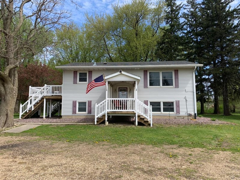 101 S Adams St, Elkton, MN 55933