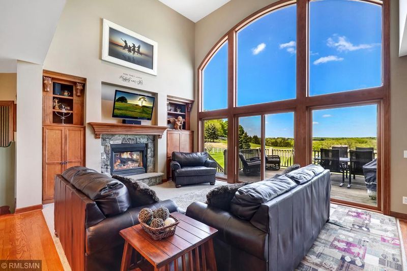 7405 Equestrian Way, Minnetrista, MN 55331