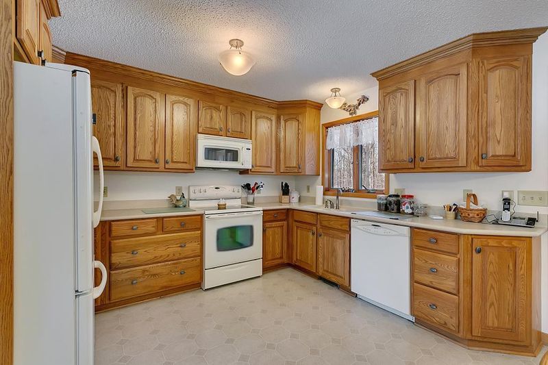 37102 Highway 27, Hillman, MN 56338