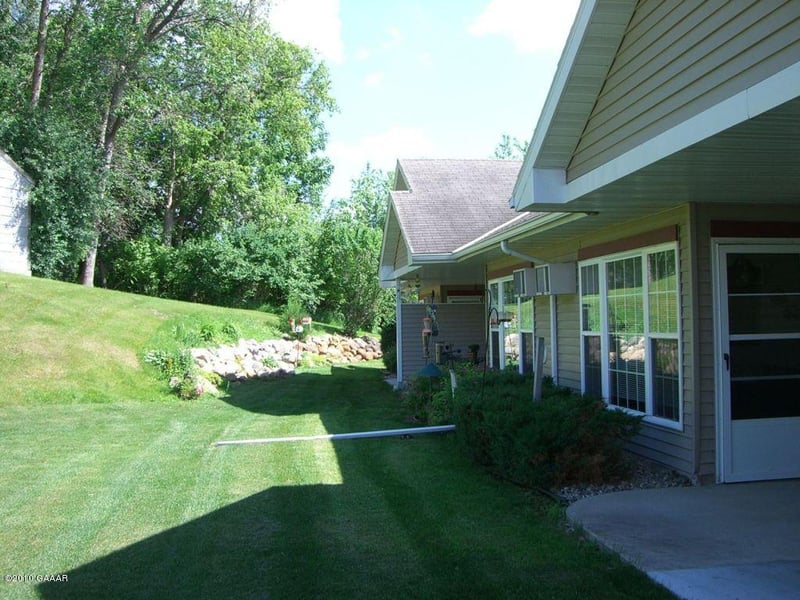 301 Glen Terrace Dr, Glenwood, MN 56334