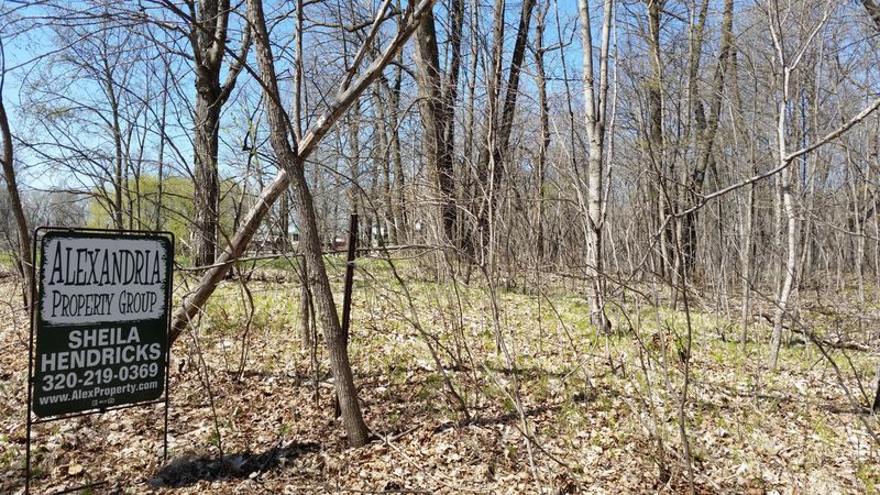 Darling Heights Pl NW, Alexandria, MN 56308