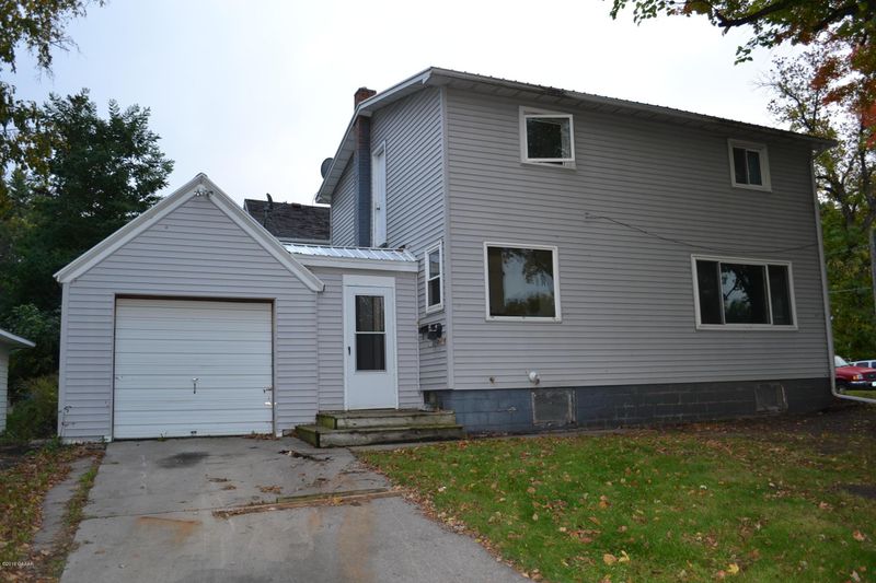 603 5th Ave E, Alexandria, MN 56308