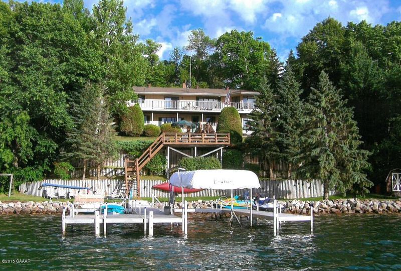 38803 S Eagle Lake Rd, Battle Lake, MN 56515