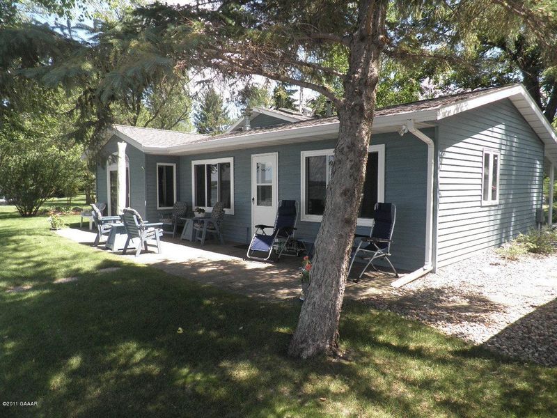 6490 E Lake Carlos Dr NE, Carlos, MN 56319