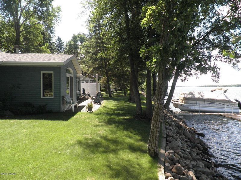 6490 E Lake Carlos Dr NE, Carlos, MN 56319