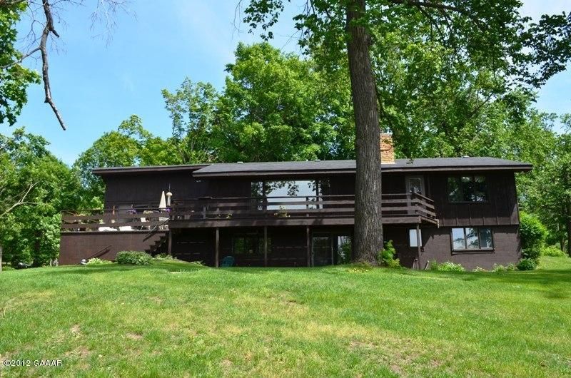 18555 Park Ln, Glenwood, MN 56334