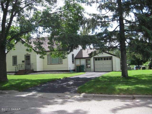 220 6th Avenue Se, Glenwood, MN 56334