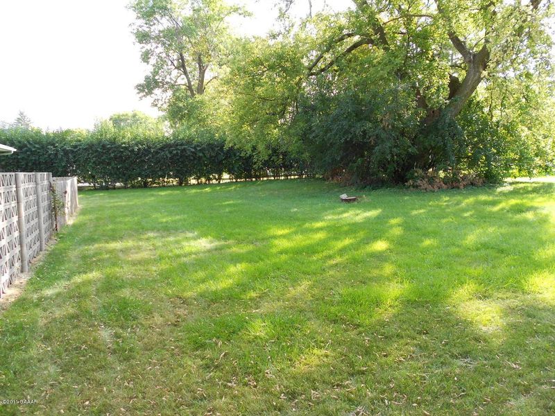 214 7th Ave SE, Elbow Lake, MN 56531