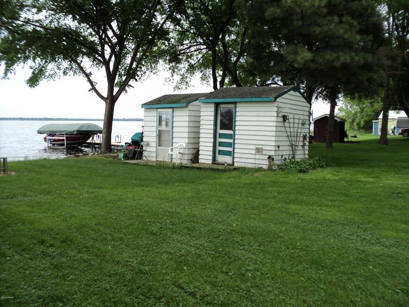 299 Schlosser Dr SE, Osakis, MN 56360