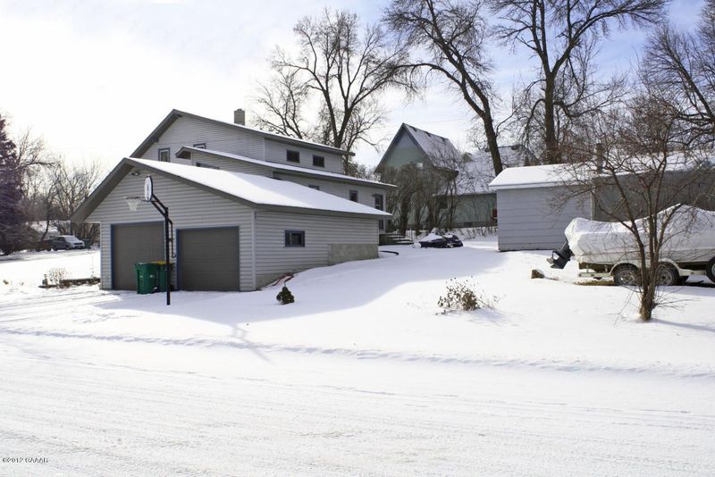 307 N Central Ave, Brandon, MN 56315