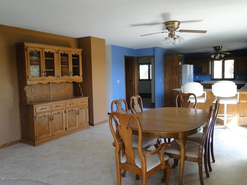 29645 180th St, Starbuck, MN 56381