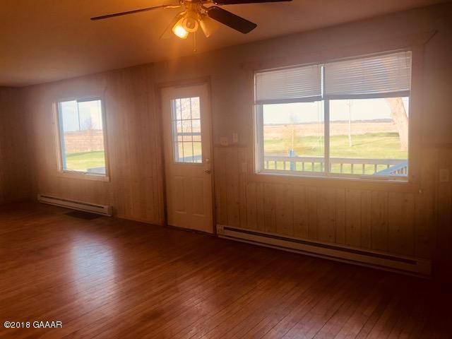43804 230th St, Morris, MN 56267
